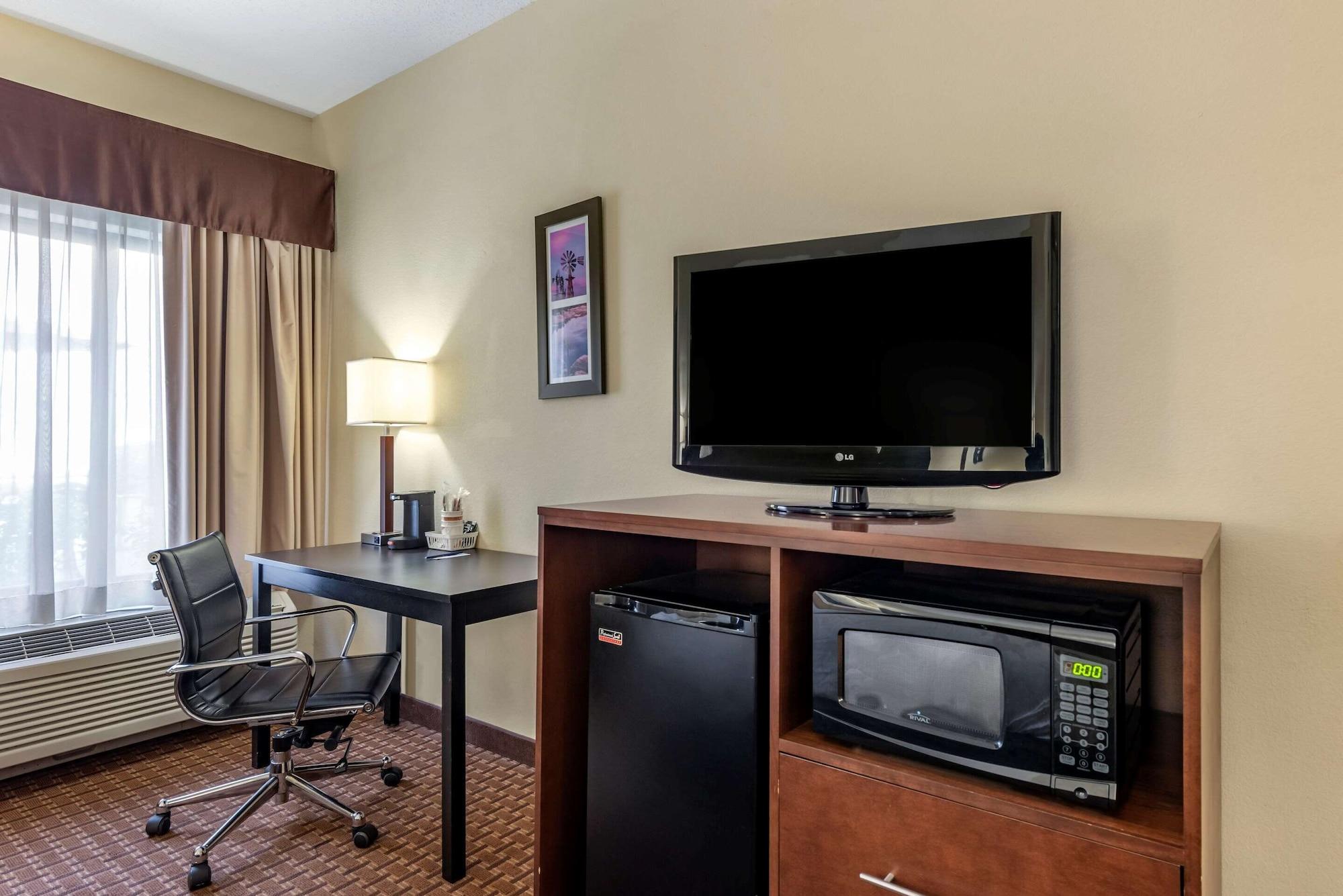 Comfort Inn & Suites Warsaw Near Us-30 Buitenkant foto