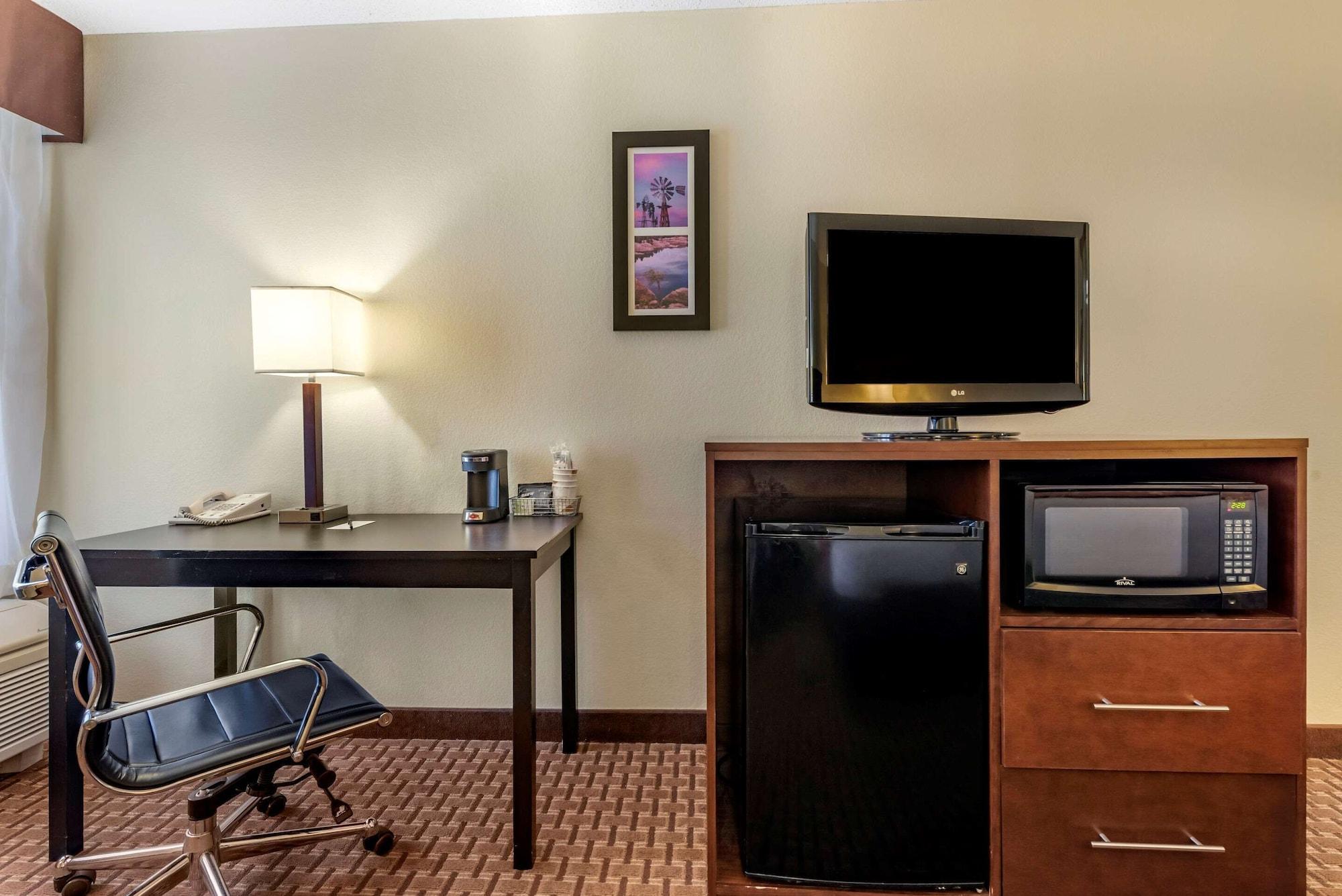 Comfort Inn & Suites Warsaw Near Us-30 Buitenkant foto