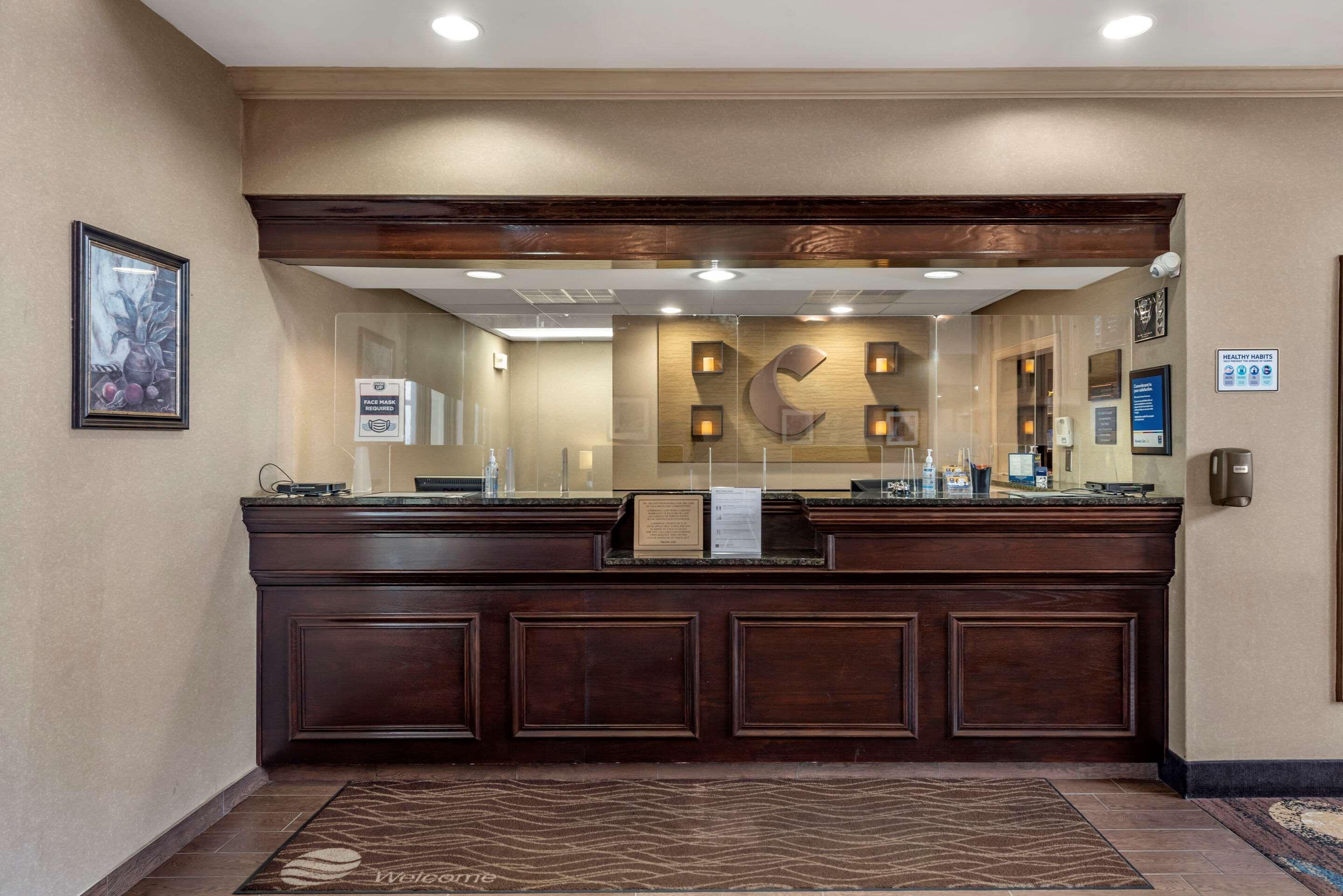 Comfort Inn & Suites Warsaw Near Us-30 Buitenkant foto