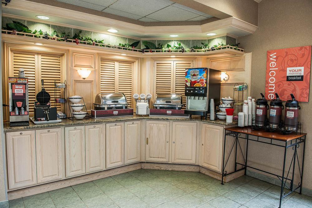 Comfort Inn & Suites Warsaw Near Us-30 Buitenkant foto