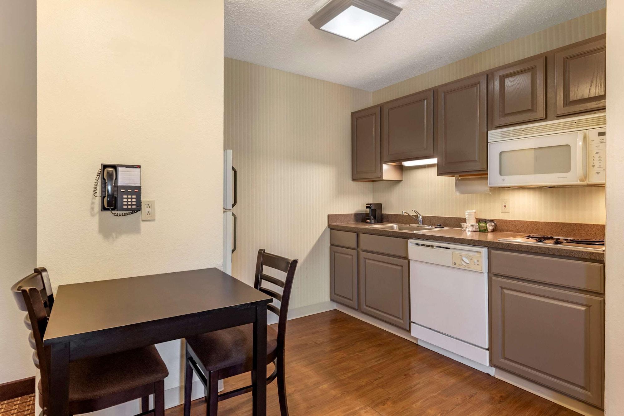 Comfort Inn & Suites Warsaw Near Us-30 Buitenkant foto