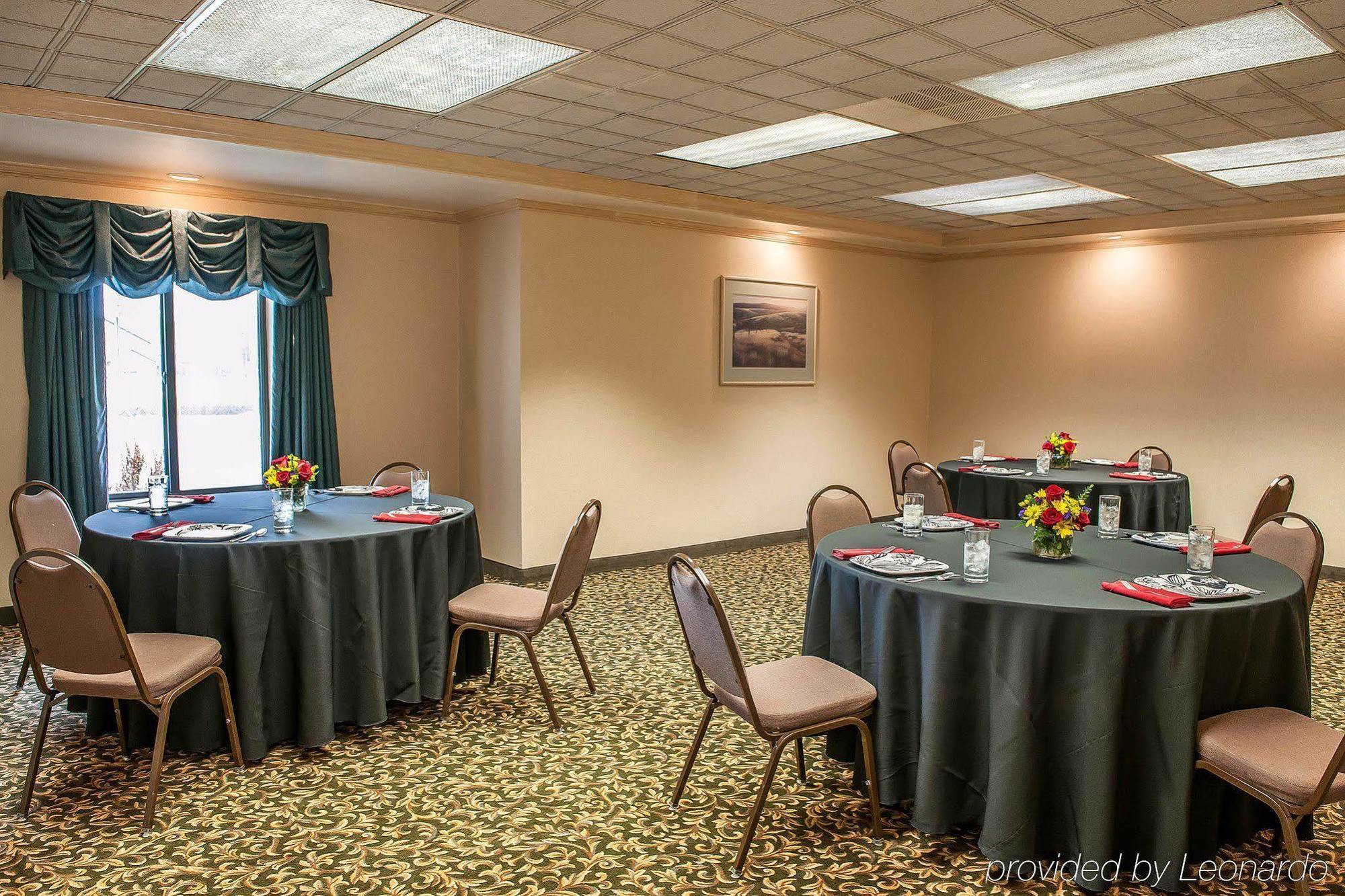 Comfort Inn & Suites Warsaw Near Us-30 Buitenkant foto