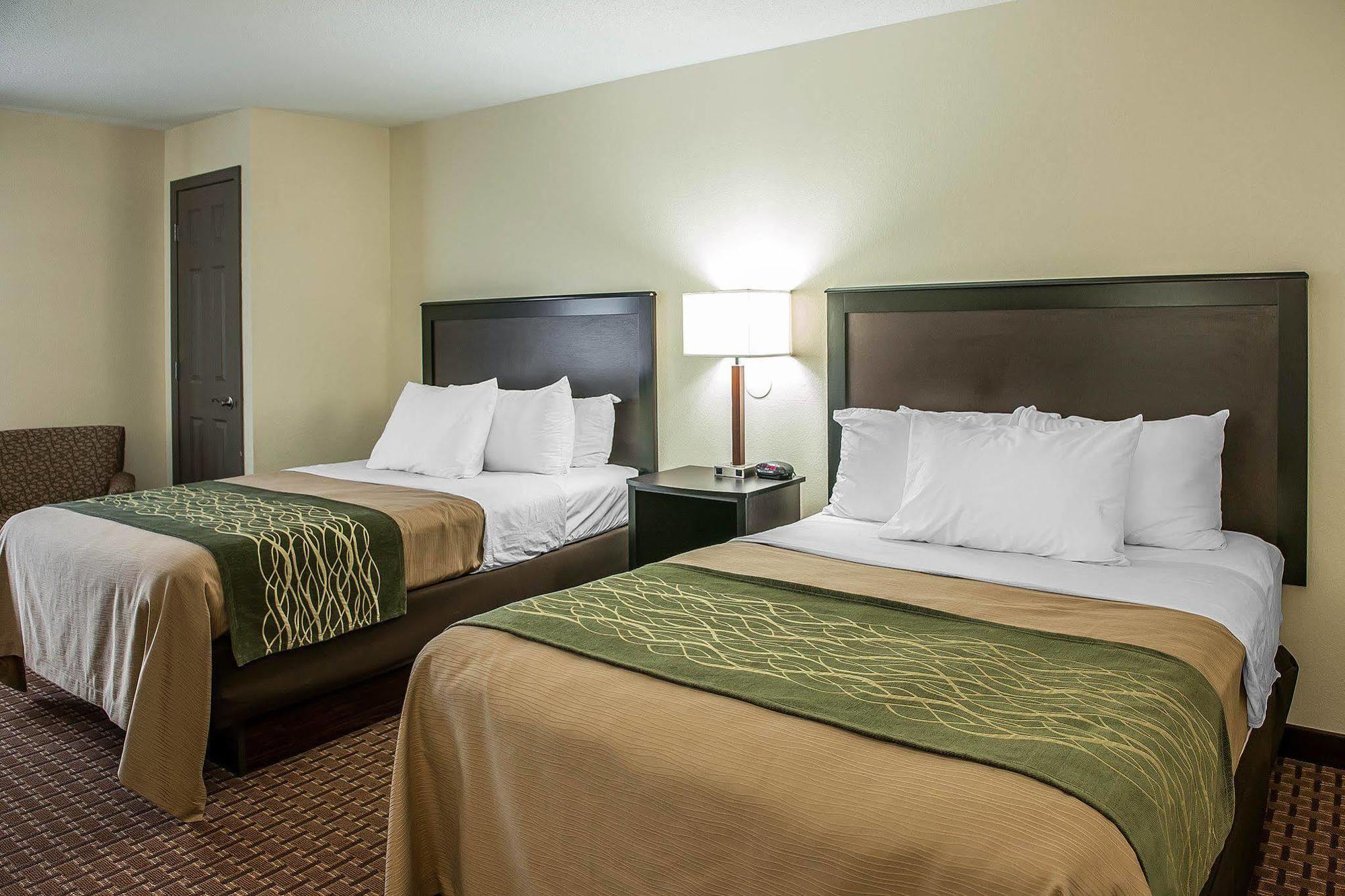 Comfort Inn & Suites Warsaw Near Us-30 Buitenkant foto
