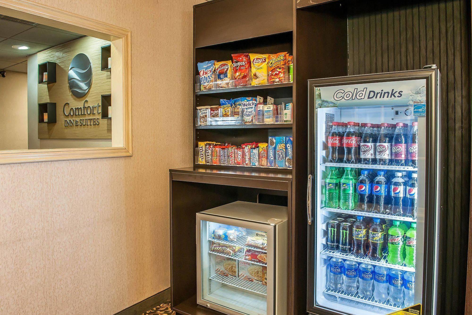 Comfort Inn & Suites Warsaw Near Us-30 Buitenkant foto